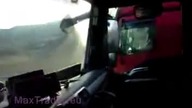 Polack uczy Niemca ustępować miejsca na drodze