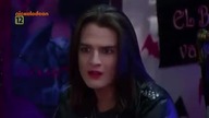 Chica Vampiro sezon 3 odc. 113 - Wampirzyca się Ujawnia