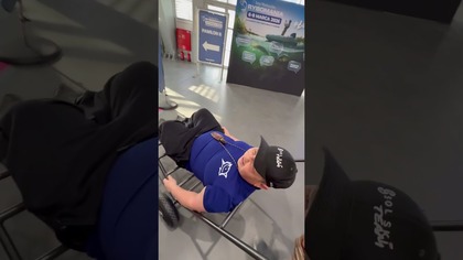 Zróbcie mu miejsce król nadchodzi! #gangłowca #rybomania #targi #smieszne #humor