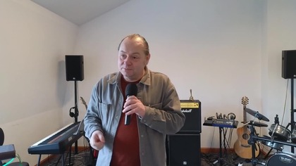 Witaj na moim kanale. 

Jestem pastorem Kościoła Bożego Królestwa z siedzibą w Krakowie.
Naszą misją jest GŁOSZENIE PEŁNEJ EWANGELII I SZERZENIE KRÓLESTWA BOŻEGO tak, aby każdy, kto uwierzy, mógł z sukcesem NAŚLADOWAĆ JEZUSA CHRYSTUSA. Robimy to poprzez:

NAUCZANIA, których źródłem jest BIBLIA, pokazujące ŁASKĘ I DOBROĆ BOGA oraz przynoszące ŻYCIE I WOLNOŚĆ do serca człowieka,

NADPRZYRODZONE DZIAŁANIA (uzdrowienia z chorób, uzdrowienia emocjonalne, uwolnienia od demonów, znaki i cuda, prorokowanie oraz pozostałe przejawy darów Ducha Świętego),

STYL ŻYCIA I POSTAWY, które są skutkiem PRZEMIANY WEWNĘTRZNEJ i odzwierciedlają charakter, przesłanie i moc Jezusa,

KŁADZENIE FUNDAMENTÓW PRAWIDŁOWEJ DOKTRYNY CHRZEŚCIJAŃSKIEJ umożliwiających każdemu chrześcijaninowi dojście DO DOJRZAŁOŚCI I SAMODZIELNOŚCI W WIERZE,

Budowanie WSPÓLNOTY ludzi mających ŻYWĄ RELACJĘ Z JEZUSEM oraz ZDROWE RELACJE MIĘDZYLUDZKIE

Poza Krakowem prowadzimy także prace misyjne w innych miastach. Szczegóły znajdziesz tutaj - https://www.kosciolbozegokrolestwa.pl...

Wsparcie finansowe służby:
Kościół Bożego Królestwa 
21 1240 4432 1111 0011 0515 9620 / Bank Pekao SA
Tytuł przelewu: Ofiara na cele kultu (można odliczyć od podatku)

Więcej informacji o nas znajdziesz na: 
Strona - www.kosciolbozegokrolestwa.pl
Federacja, której jesteśmy częścią jest zarejestrowana przez Ministerstwo Spraw Wewnętrznych i Administracji w dziale A Rejestru kościołów i innych związków wyznaniowych pod nr 187.