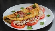 Omlet z twarogiem i pietruszką idealny na śniadanie