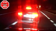 Agresywny kierowca Audi próbuje wymusić odszkodowanie.  STOP PIRAT