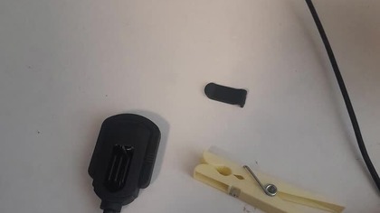 Popsuł mi się wczoraj mikrofon to chyba po nagraniu odcinka chomikowic i klamerkoł się trzymał jak n