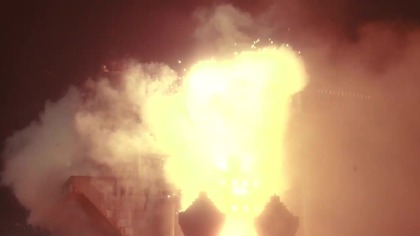 batman | batman niszczy chemikalia osi |
