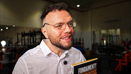 CZEMU CHODZI PAN JAK KU**A?