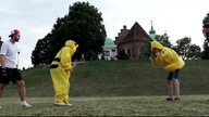 Pokemony walczą w życiu realnym