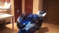 Co robi motocyklista w czasie zimy?