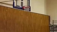 Masz więcej niż 180cm? Tak powinieneś wsadzać #shorts #basketball #dunk