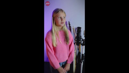 GWIAZDKA I BOMBKI wykonanie Julia Krajewska #shorts