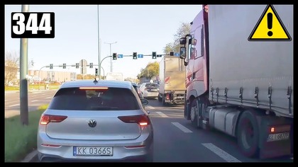 Blokowanie pasa do jazdy na wprost przez taksówkarza