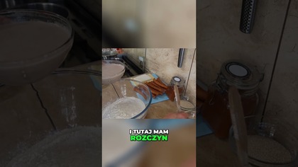 Ekspresowa przekaska na impreze! Kiełbaski w ciescie to hit Sylwestra 2025