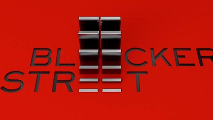 Dramat SF.  Akcja filmu rozgrywa się w odległej przyszłości, długo po wyginięciu ludzkości. Inteligentna boja morska (Kristen Stewart) nawiązuje kontakt z orbitującym satelitą (Steven Yeun). Oba urządzenia, korzystając z pozostałości Internetu, starają się zrozumieć, czym jest życie i miłość, odtwarzając elementy ludzkiej egzystencji na podstawie znalezionych materiałów.