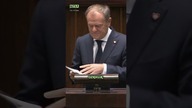 Prosty przekaz Tuska.  Pół Sejmu klaszcze na stojąco