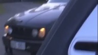 STARE BMW WYPRZEDZIŁO 1000 KONNE BUGATII!