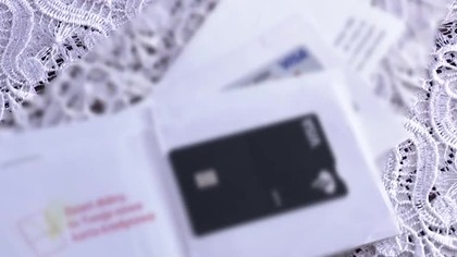 Ufała tylko jednej pracownicy banku.  W końcu rodzina zajrzała na konto ! mp4 686x432
