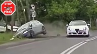 Chyba się trochę zagapił.  Kolizja z Alfą Romeo w Częstochowie.  STOP PIRAT