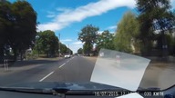 Autonomiczne Seicento włącza się do ruchu.