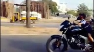 4-latka za kierownicą motocykla