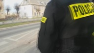 Pomógł dzieciom zdjąć piłkę z drzewa, spędził noc na komendzie...