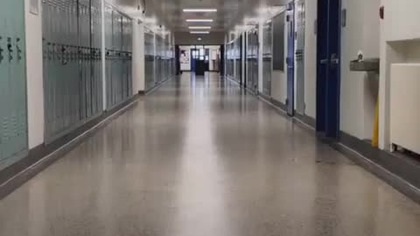 Słyszę szepty ze szkolnej szatni...  #shorts