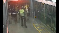 Odważny policjant vs pseudokibice!