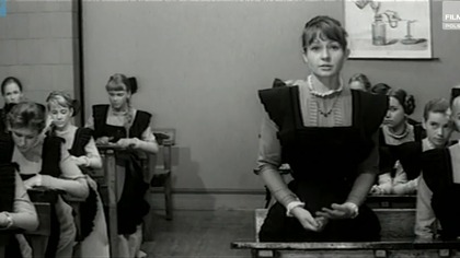 SF.  - Godzina pąsowej róży.  (1963)