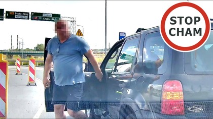 Spięcie przy wjeździe na rondzie w Krakowie #2324 Wasze Filmy