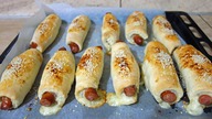 Kiełbaski w cieście pizzowym  lepsze niż hot-dogi! Hit każdej imprezy w 15 minut
