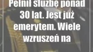 Pełnił służbę ponad 30 lat.  Jest już emerytem.  Wiele wzruszeń na pożegnaniu komendanta