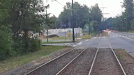 2021-06-25 budowa marketu Dino na rogu Bytomskiej i Stawowej (Świętochłowice) z kabiny citka widzian