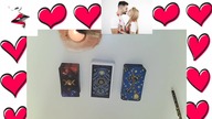 Myśli Twojej osoby w tym momencie o Tobie Wybierz talie Tarota  Czytanie bezterminowe    Kiss