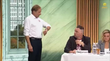 Premier - LGBTQ+ Kabaret na żywo.  Nad mętną rzeką