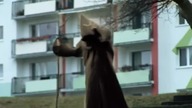 Nietypowy zwiastun flimowy