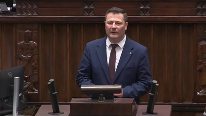 BURZA NA POCZĄTKU OBRAD! BANDA CZWORGA WZIĘŁA SIĘ ZA ŁBY! OMAL NIE DOSŻŁO DO LINCZU!