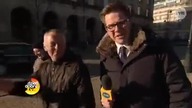 Chciał tylko zadać pytanie!