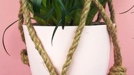 Jak zrobić kwietnik ze sznurka? Zrób to sama! (DIY)