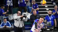 Serwowanie do poprawy - Ślepsk Suwałki kontra Skra Bełchatów - PlusLiga, 11. 03. 2022, Arena Suwałki