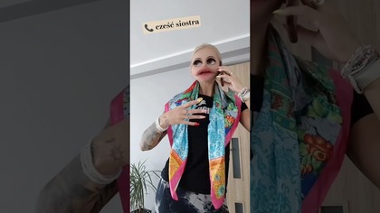Halo siostra jest wypad #uśmiechnijsię#humor#kabaret#telefon#siostra#parodia#