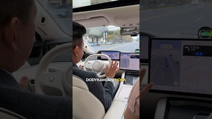 Samochód autonomiczny Huawei w Chinach sam pokonuje zakręt  #huawei #chiny #autonomia #danielgrzyb