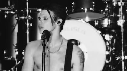 YUNGBLUD - Zombie (Live from BLUDFEST)