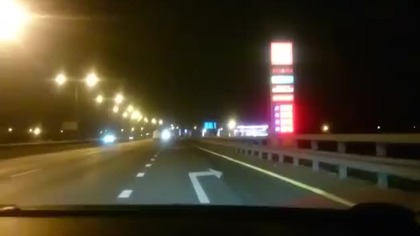 W Rosji na stację benzynową zjeżdża się tak