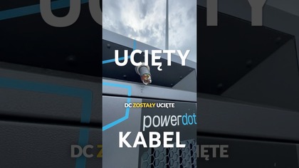 Ucięte kable do ładowania w Biedronce!  Kto to robi? #danielgrzyb #elektromobilność #biedronka