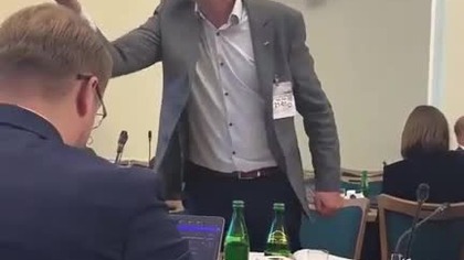 Rolnik nawtykał Krajewskiemu