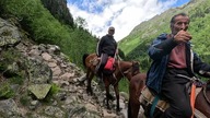 Trekking tańce i kolacja Gruzja po za szlakiem / Oddaszfartucha
