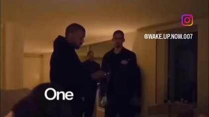 Adolf próbował na ostrzec