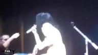 Katy Perry zaliczyła wpadkę z fletem!