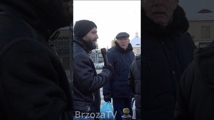 Ludzie kłócą się o popis