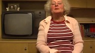 42 Klatka B: Zakochani...  budzą zawiść Baśki
