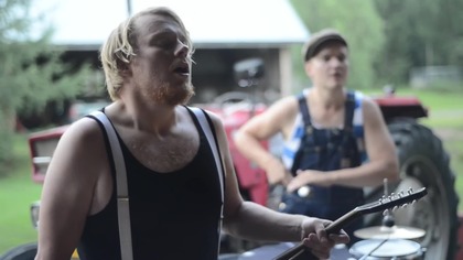 Thunderstruck by Steve'n'Seagulls (LIVE)
