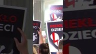 Zwolennicy i przeciwnicy aborcji